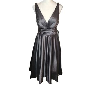 NEW ML Monique Lhuillier Bridesmaids Satin Dress Gray Midi